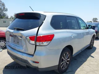 2013 Nissan Pathfinder SL z VIN 5N1AR2MN2DC676705, wystawiony jako IAAI lot #42407363 z przebiegiem 152 610 mil mil oraz . Historia ofert i sprzedaży dostępna na DreamBid. Obrazek 4.