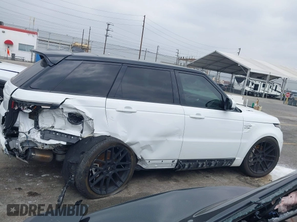 2018 Land Rover Range Rover Sport HSE with VIN SALWR2RV0JA400235, listed as a IAAI auction lot 41894717 with 67,332 mi miles. Bid and sale history available at carsss.com. Image 14.