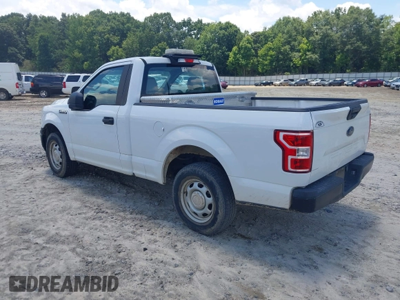 2018 Ford F-150 XL z VIN 1FTMF1CB6JFD18318, wystawiony jako IAAI lot #42637066 z przebiegiem 167 834 mil mil oraz . Historia ofert i sprzedaży dostępna na DreamBid. Obrazek 3.