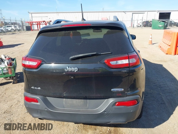 2016 Jeep Cherokee Latitude with VIN 1C4PJMCB2GW301117, listed as a IAAI auction lot 40647017 with 56,348 mi miles and . Bid and sale history available at DreamBid. Image 16.