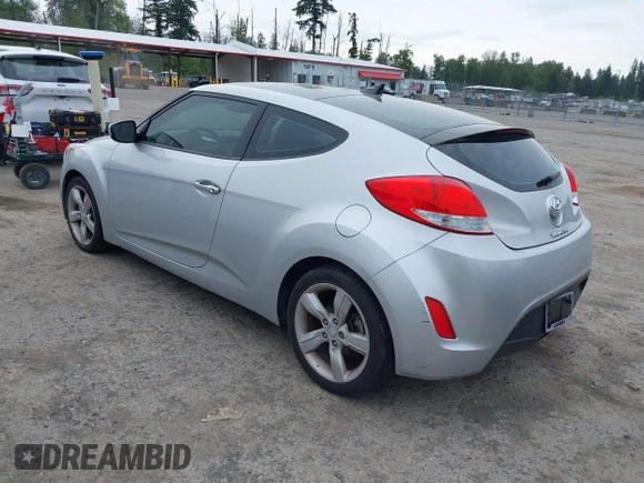 2014 Hyundai Veloster RE:FLEX z VIN KMHTC6AD6EU217282, wystawiony jako IAAI lot #42334268 z przebiegiem 68 473 mil mil oraz . Historia ofert i sprzedaży dostępna na DreamBid. Obrazek 3.