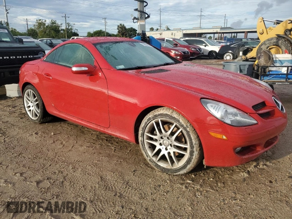 2007 Mercedes-Benz SLK-Class 3.0L with VIN WDBWK54F87F146734, listed as a Copart auction lot 73924854 with 0 mi miles and Non Repairable. Bid and sale history available at carsss.com. Image 4.