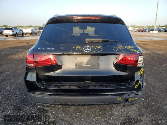 2021 Mercedes-Benz GLC 300 z VIN W1N0G8DBXMF937858, wystawiony jako Copart lot #47786285 z przebiegiem 32 445 mil mil oraz Szkoda całkowita • Salvage title. Historia ofert i sprzedaży dostępna na DreamBid. Obrazek 6.