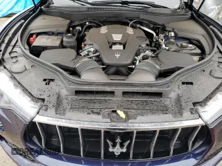2017 Maserati Levante with VIN ZN661XUA1HX246723, listed as a Copart auction lot 44606032 with 35,549 mi miles. Bid and sale history available at carsss.com. Image 7.