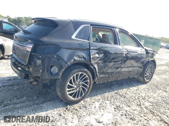 2019 Lincoln Nautilus Reserve z VIN 2LMPJ6L9XKBL30738, wystawiony jako Copart lot #51911915 z przebiegiem 125 644 mil mil oraz Szkoda całkowita • Salvage title. Historia ofert i sprzedaży dostępna na DreamBid. Obrazek 3.