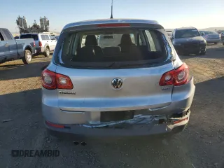 2011 Volkswagen Tiguan with VIN WVGCV7AXXBW502013, listed as a Copart auction lot 88782505 with 45,091 mi miles and Salvage Title. Bid and sale history available at DreamBid. Image 6.