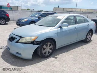 2007 Toyota Camry CE with VIN 4T1BE46KX7U520800, listed as a IAAI auction lot 41919653 with 118,930 mi miles. Bid and sale history available at carsss.com. Image 2.