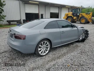 2015 Audi A5 Premium Plus z VIN WAUMFAFR1FA050448, wystawiony jako Copart lot #55596695 z przebiegiem 77 154 mil mil oraz Szkoda całkowita • Salvage title. Historia ofert i sprzedaży dostępna na DreamBid. Obrazek 3.