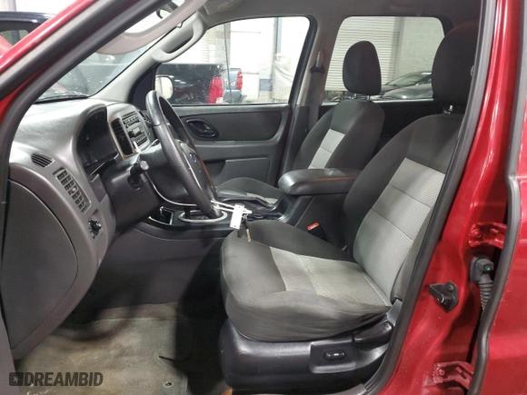2007 Ford Escape XLT with VIN 1FMYU93157KA60267, listed as a Copart auction lot 45866945 with 239,485 mi miles and Salvage Title. Bid and sale history available at carsss.com. Image 7.