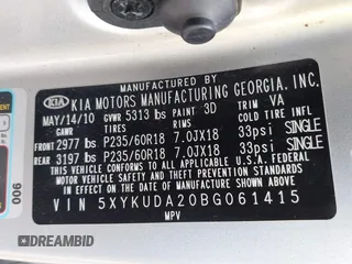 2011 Kia Sorento EX with VIN 5XYKUDA20BG061415, listed as a IAAI auction lot 41808125 with 167,688 mi miles. Bid and sale history available at carsss.com. Image 9.