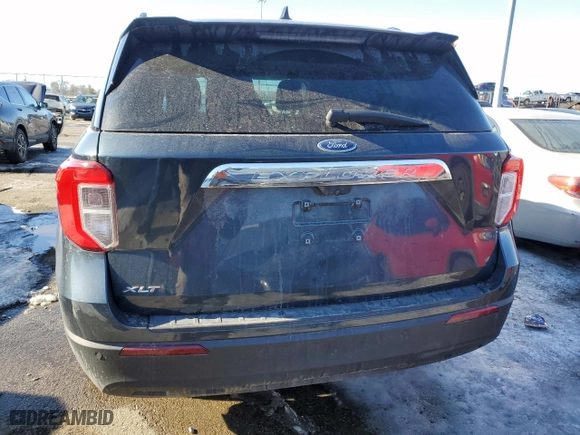 2022 Ford Explorer XLT with VIN 1FMSK7DH4NGC17704, listed as a Copart auction lot 42530955 with NaN miles and Salvage Title. Bid and sale history available at carsss.com. Image 6.