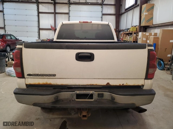 2007 Chevrolet Silverado 2500HD Classic Work Truck with VIN 1GCHK29U57E178983, listed as a Copart auction lot 83662204 with 313,178 mi miles and Clean Title. Bid and sale history available at carsss.com. Image 6.