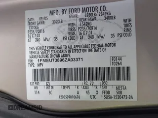2006 Ford Explorer XLT with VIN 1FMEU73896ZA03371, listed as a IAAI auction lot 42100572 with 174,804 mi miles. Bid and sale history available at carsss.com. Image 9.