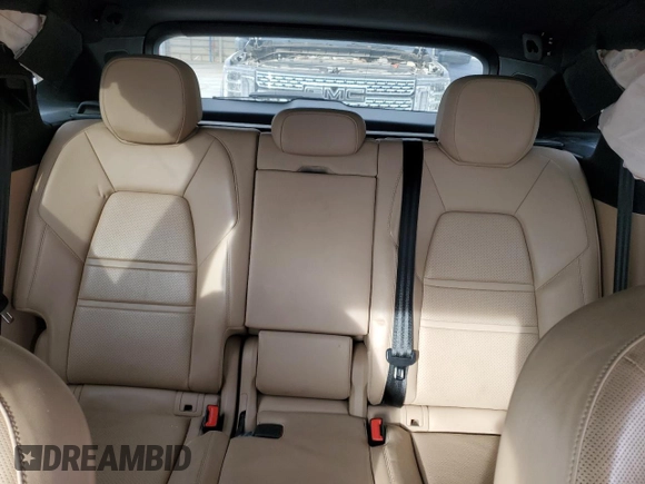 2021 Porsche Cayenne z VIN WP1AA2AY0MDA03642, wystawiony jako Copart lot #47849765 z przebiegiem 60 787 mil mil oraz Szkoda całkowita • Salvage title. Historia ofert i sprzedaży dostępna na DreamBid. Obrazek 10.