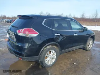 2016 Nissan Rogue S with VIN JN8AT2MV4GW146121, listed as a IAAI auction lot 41723124 with 195,681 mi miles. Bid and sale history available at carsss.com. Image 4.