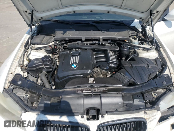2011 BMW 3 Series 328i xDrive z VIN WBAPK5G56BNN30256, wystawiony jako Copart lot #56386585 z przebiegiem 141 571 mil mil oraz Szkoda całkowita • Salvage title. Historia ofert i sprzedaży dostępna na DreamBid. Obrazek 11.