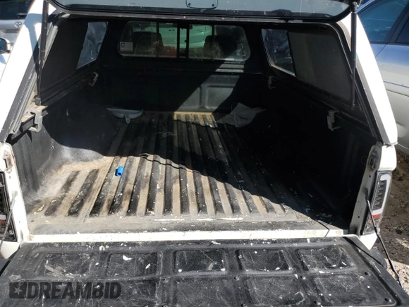 2003 Toyota Tacoma z VIN 5TENL42N53Z256698, wystawiony jako Copart lot #59738915 z przebiegiem 209 801 mil mil oraz Czysty tytuł • Clean title. Historia ofert i sprzedaży dostępna na DreamBid. Obrazek 10.