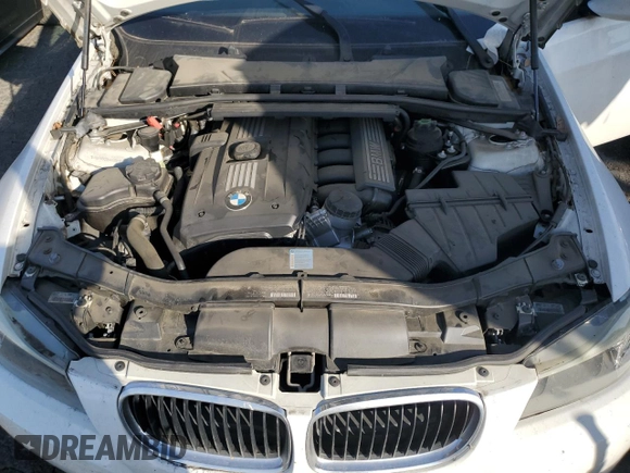 2010 BMW 3 Series 328i with VIN WBAPH5C58AA439497, listed as a Copart auction lot 87148904 with 85,187 mi miles and Clean title. Bid and sale history available at DreamBid. Image 11.