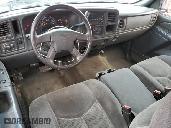2005 Chevrolet Silverado 1500 LS with VIN 2GCEC19T551393165, listed as a Copart auction lot 51863175 with 280,152 mi miles and Salvage Title. Bid and sale history available at DreamBid. Image 8.