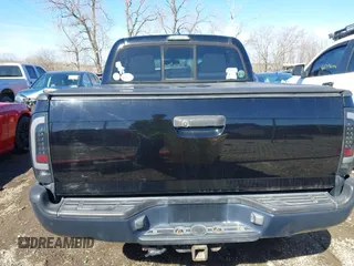 2012 Toyota Tacoma PreRunner z VIN 3TMJU4GN7CM128397, wystawiony jako IAAI lot #41676286 z przebiegiem 148 113 mil mil oraz . Historia ofert i sprzedaży dostępna na DreamBid. Obrazek 16.