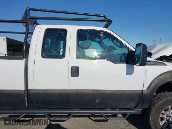 2014 Ford F-350 z VIN 1FT7X3BT4EEA59761, wystawiony jako IAAI lot #42415018 z przebiegiem 104 591 mil mil oraz . Historia ofert i sprzedaży dostępna na DreamBid. Obrazek 13.