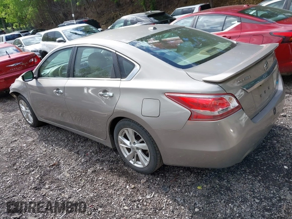 2013 Nissan Altima SV with VIN 1N4AL3AP2DN434914, listed as a IAAI auction lot 42344723 with 182,200 mi miles and . Bid and sale history available at DreamBid. Image 3.