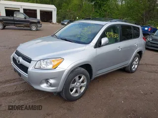 2012 Toyota RAV4 Limited with VIN 2T3DF4DVXCW262203, listed as a IAAI auction lot 42196303 with 154,302 mi miles. Bid and sale history available at carsss.com. Image 17.