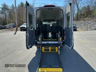 2018 Ford Transit z VIN 1FDAX2XV9JKA27938, wystawiony jako Copart lot #53981395 z przebiegiem 141 024 mil mil oraz Czysty tytuł • Clean title. Historia ofert i sprzedaży dostępna na DreamBid. Obrazek 9.