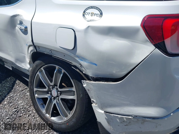 2019 GMC Acadia Denali z VIN 1GKKNXLS4KZ114232, wystawiony jako IAAI lot #42055529 z przebiegiem 58 075 mil mil oraz . Historia ofert i sprzedaży dostępna na DreamBid. Obrazek 6.