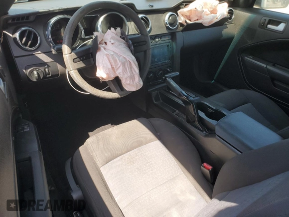2008 Ford Mustang Deluxe with VIN 1ZVHT80N585161640, listed as a Copart auction lot 58760115 with 137,333 mi miles and Salvage title. Bid and sale history available at DreamBid. Image 8.