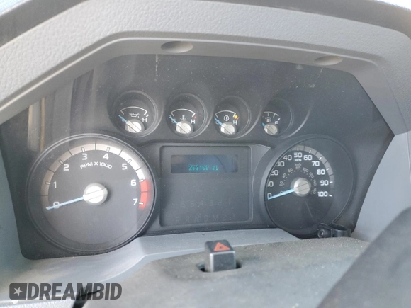 2014 Ford F-250 XL with VIN 1FDBF2A61EEA62194, listed as a Copart auction lot 48779655 with 262,168 mi miles and Clean title. Bid and sale history available at DreamBid. Image 9.