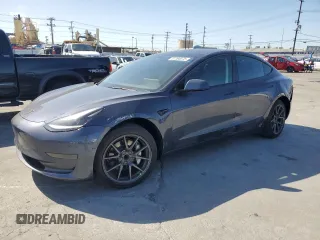 2023 Tesla Model 3 с VIN 5YJ3E1EA9PF402374, выставлен на аукционе Copart как лот 51184075 с пробегом 31 375 миль миль и Списание • Salvage title. История ставок и продаж доступна на DreamBid. Изображение 1.