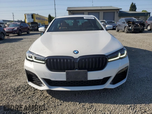 2022 BMW 5 Series 530i xDrive z VIN WBA13BJ00NCJ40607, wystawiony jako Copart lot #54605845 z przebiegiem 27 920 mil mil oraz Szkoda całkowita • Salvage title. Historia ofert i sprzedaży dostępna na DreamBid. Obrazek 5.