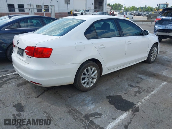 2012 Volkswagen Jetta SE with VIN 3VWDP7AJ1CM326224, listed as a IAAI auction lot 42461552 with 115,096 mi miles and . Bid and sale history available at DreamBid. Image 4.
