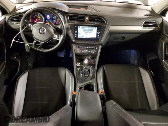 2018 Volkswagen Tiguan SEL with VIN 3VV3B7AX1JM087659, listed as a Copart auction lot 41902795 with 116,512 mi miles and Salvage Title. Bid and sale history available at DreamBid. Image 8.