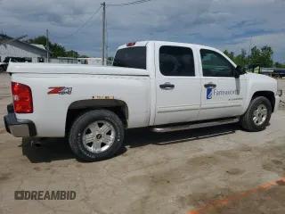 2011 Chevrolet Silverado 1500 LT with VIN 3GCPKSE31BG266990, listed as a Copart auction lot 56544935 with 196,920 mi miles and Clean Title. Bid and sale history available at DreamBid. Image 3.