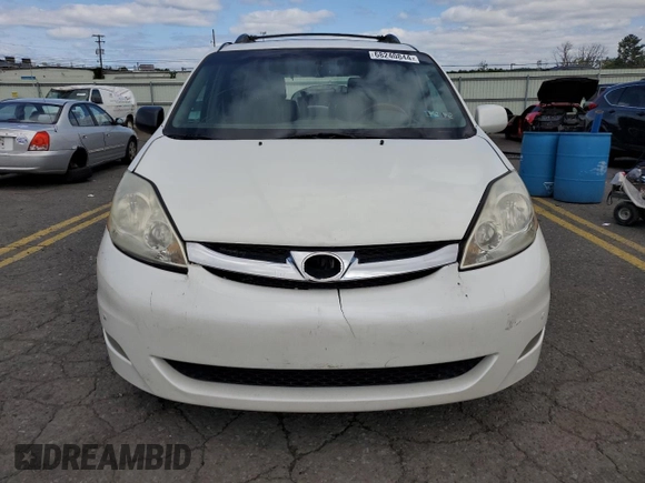 2010 Toyota Sienna XLE с VIN 5TDDK4CC5AS029985, выставлен на аукционе Copart как лот 84182164 с пробегом 232 460 миль миль и Списание • Salvage title. История ставок и продаж доступна на DreamBid. Изображение 5.