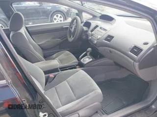 2009 Honda Civic LX z VIN 1HGFA165X9L011651, wystawiony jako IAAI lot #42483527 z przebiegiem 193 999 mil mil oraz . Historia ofert i sprzedaży dostępna na DreamBid. Obrazek 5.