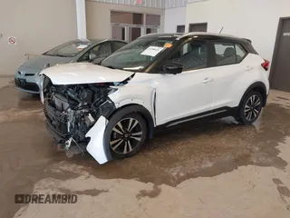 2019 Nissan Kicks SR with VIN 3N1CP5CU7KL538238, listed as a IAAI auction lot 41688621 with 40,142 mi miles. Bid and sale history available at carsss.com. Image 2.