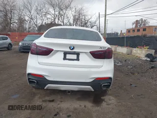 2018 BMW X6 xDrive35i z VIN 5UXKU2C52J0X51312, wystawiony jako IAAI lot #41837606 z przebiegiem 148 722 mil mil oraz . Historia ofert i sprzedaży dostępna na DreamBid. Obrazek 16.