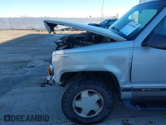 1996 Chevrolet Tahoe z VIN 1GNEK13R3TJ318572, wystawiony jako IAAI lot #41419555 z przebiegiem 199 201 mil mil oraz . Historia ofert i sprzedaży dostępna na DreamBid. Obrazek 18.