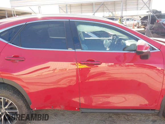 2025 Lexus NX 250 z VIN 2T2ADCAZXSC020901, wystawiony jako IAAI lot #41208557 z przebiegiem 3 756 mil mil oraz . Historia ofert i sprzedaży dostępna na DreamBid. Obrazek 13.