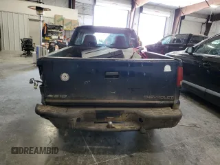 2000 Chevrolet S-10 LS with VIN 1GCCS195XYK234688, listed as a Copart auction lot 87216574 with Not Provided miles and Salvage Title. Bid and sale history available at DreamBid. Image 6.