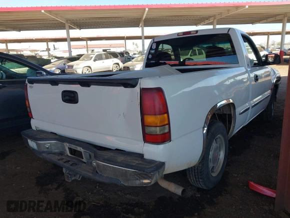 2000 GMC Sierra 1500 SL with VIN 1GTEC14V1YZ331363, listed as a IAAI auction lot 41652287 with Not provided miles and . Bid and sale history available at DreamBid. Image 4.