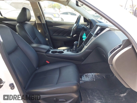 2015 Infiniti Q50 with VIN JN1BV7AP1FM333942, listed as a IAAI auction lot 42310734 with 111,592 mi miles and . Bid and sale history available at DreamBid. Image 5.