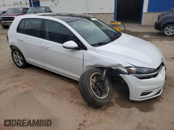 2019 Volkswagen Golf S z VIN 3VWG57AU3KM030374, wystawiony jako Copart lot #57373345 z przebiegiem 80 908 mil mil oraz Szkoda całkowita • Salvage title. Historia ofert i sprzedaży dostępna na DreamBid. Obrazek 4.