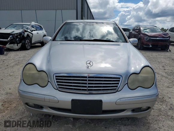 2004 Mercedes-Benz C 320 with VIN WDBRF64J94F458584, listed as a Copart auction lot 71086584 with 112,052 mi miles and Salvage Title. Bid and sale history available at DreamBid. Image 5.