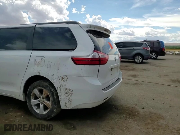 2017 Toyota Sienna LE Auto Access Seat с VIN 5TDKZ3DC5HS854768, выставлен на аукционе Copart как лот 56375655 с пробегом 107 198 миль миль и Списание • Salvage title. История ставок и продаж доступна на DreamBid. Изображение 14.