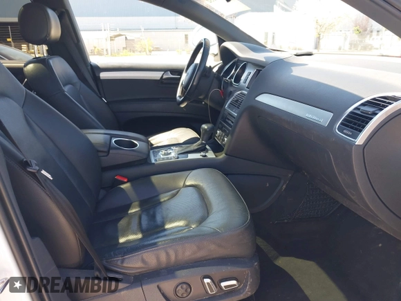2015 Audi Q7 3.0T S line Prestige with VIN WA1DGAFE0FD027782, listed as a IAAI auction lot 41856552 with 116,563 mi miles. Bid and sale history available at carsss.com. Image 5.