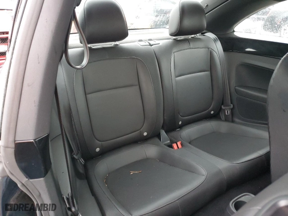 2012 Volkswagen Beetle 2.5L w/Sun/Sound/Nav PZEV with VIN 3VWJP7AT3CM642390, listed as a Copart auction lot 83999924 with 103,884 mi miles and Salvage Title. Bid and sale history available at carsss.com. Image 10.